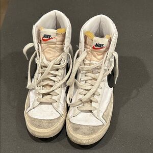 Nike High-Top Sneakers in White and Gray with Yellow Accents